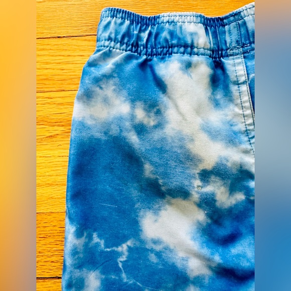 Under Armour & Hurley Blue Swim Trunks 2 pairs Size 6 - Picture 8 of 8